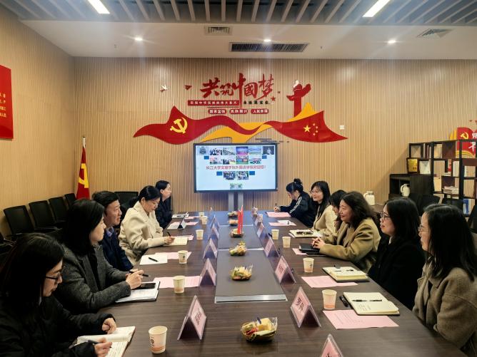 我院赴长江大学文理学院外国语学...